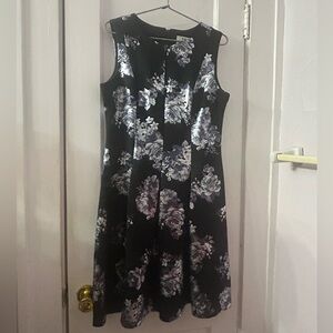 SD Collection Black Midi Dress with Silver Lamé & Gray Floral Print Size 10